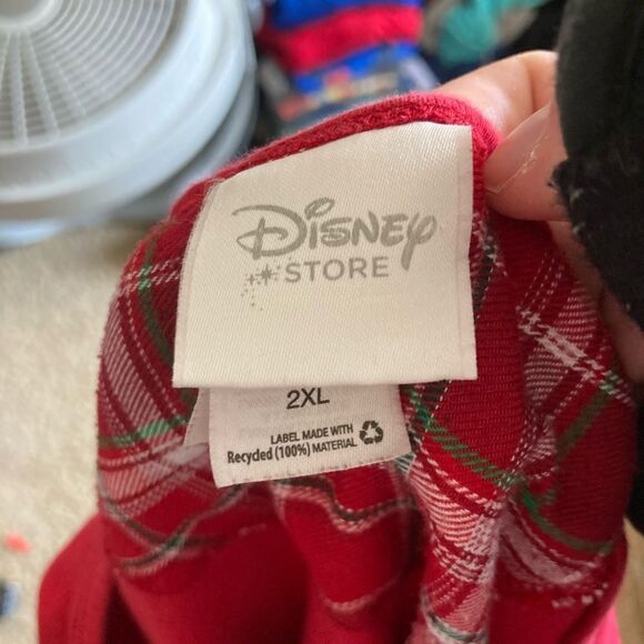 Disney Mickey and Minnie Mouse Love and Kisses Embroidered Womens Pajama Tshirt - Picture 4 of 4